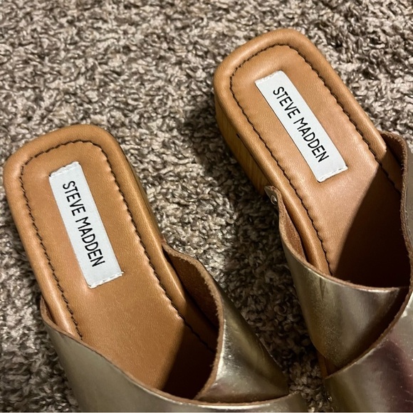 Steve Madden Tan and Brown Mules with Wooden Platform - Picture 5 of 9